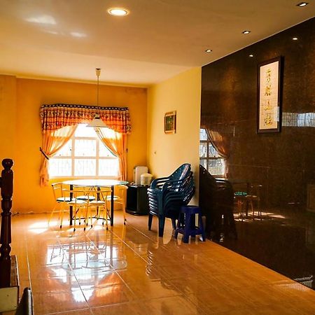 Villa Bukit Indah Brastagi / Berastagi Zewnętrze zdjęcie