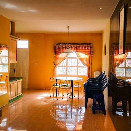 Villa Bukit Indah Brastagi / Berastagi Zewnętrze zdjęcie