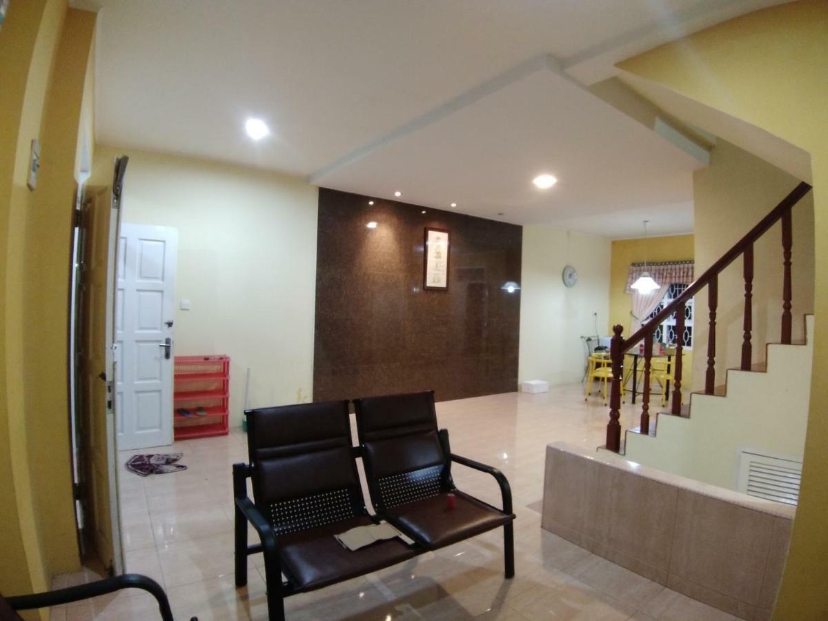 Villa Bukit Indah Brastagi / Berastagi Zewnętrze zdjęcie